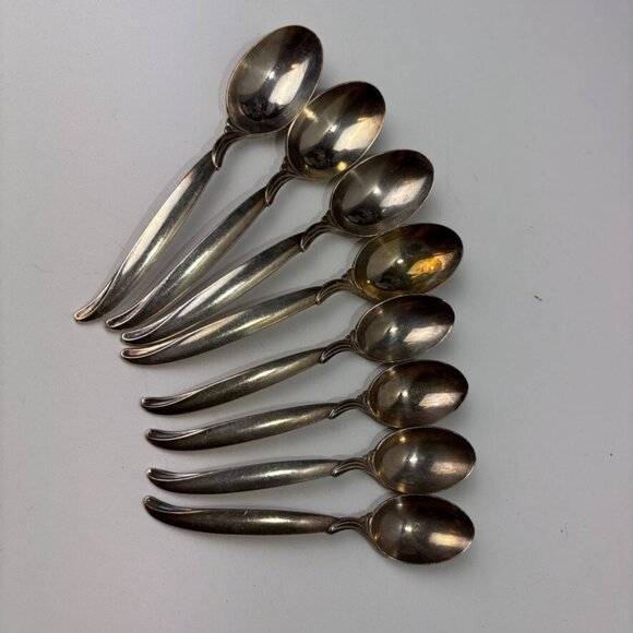 FLAIR 1847 Rogers Bros IS Silverplate Flatware Silverware 8 Spoons - 2 sizes - Picture 3 of 7